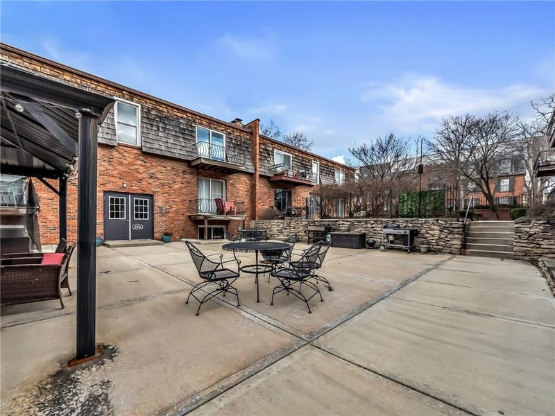 4426 Jarboe St #5, Kansas City, MO 64111
