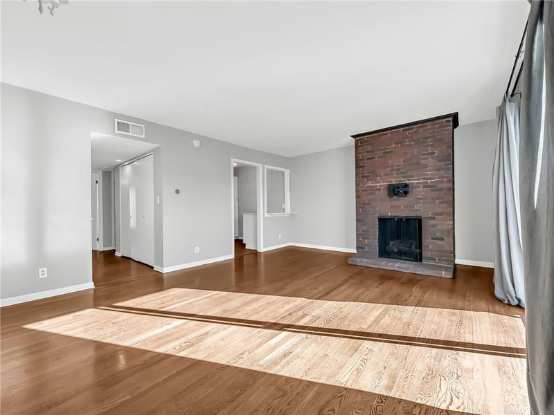 4426 Jarboe St #5, Kansas City, MO 64111