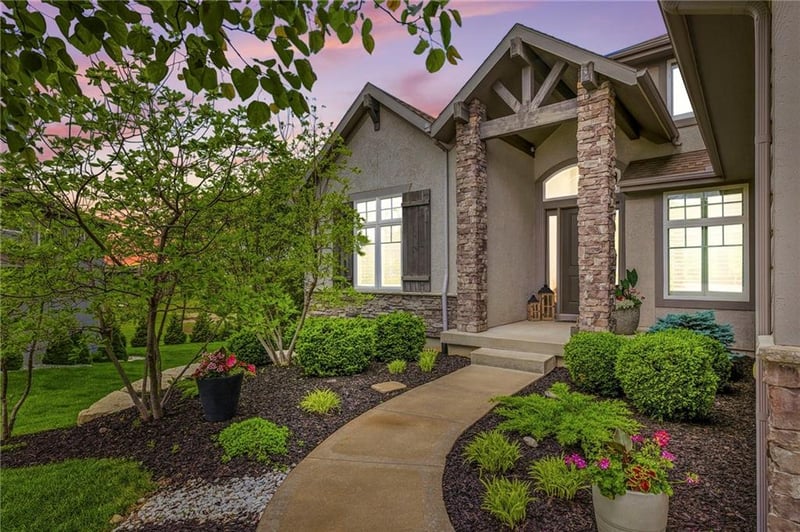 8106 Millridge St, Lenexa, KS 66220