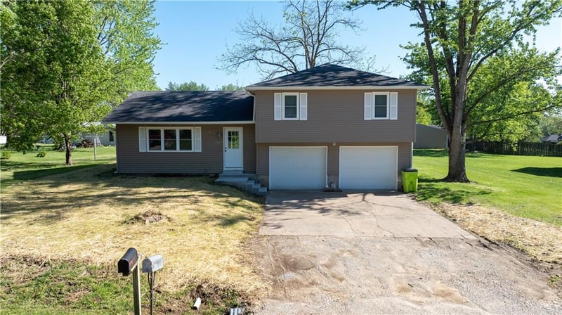 2881 Southgate Loop N/A, Sedalia, MO 65301