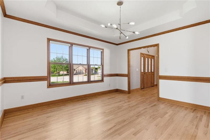 4213 NE Kennesaw Rg, Lee's Summit, MO 64064