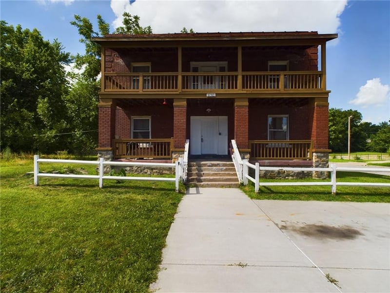 2416 22nd St, Kansas City, MO 64127