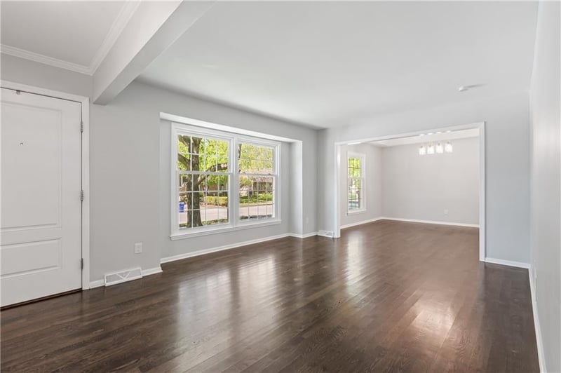 8306 97th Ter, Overland Park, KS 66212