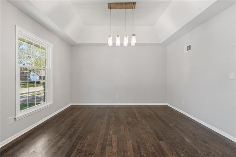 8306 97th Ter, Overland Park, KS 66212