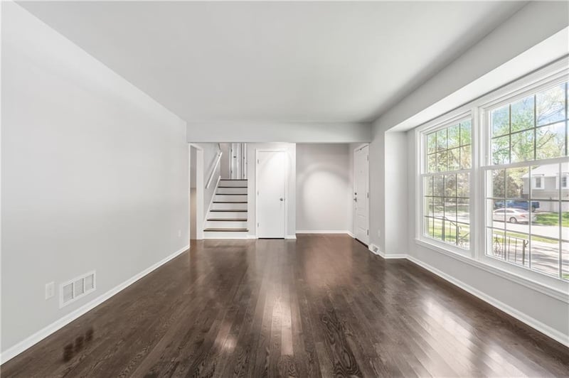 8306 97th Ter, Overland Park, KS 66212