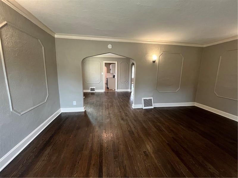 2819 63rd St, Kansas City, MO 64130