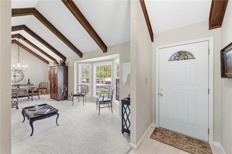 9912 Farley Ln, Overland Park, KS 66212