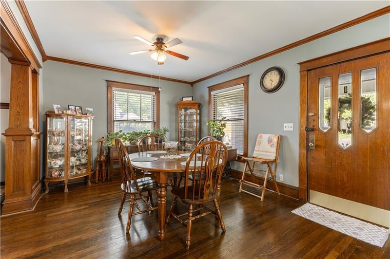 109 12th St, Atchison, KS 66002