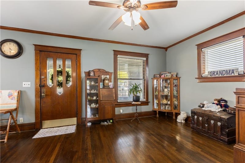 109 12th St, Atchison, KS 66002