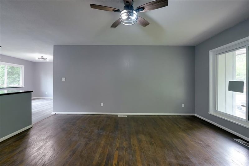 17804 Greentree Ave, Independence, MO 64057
