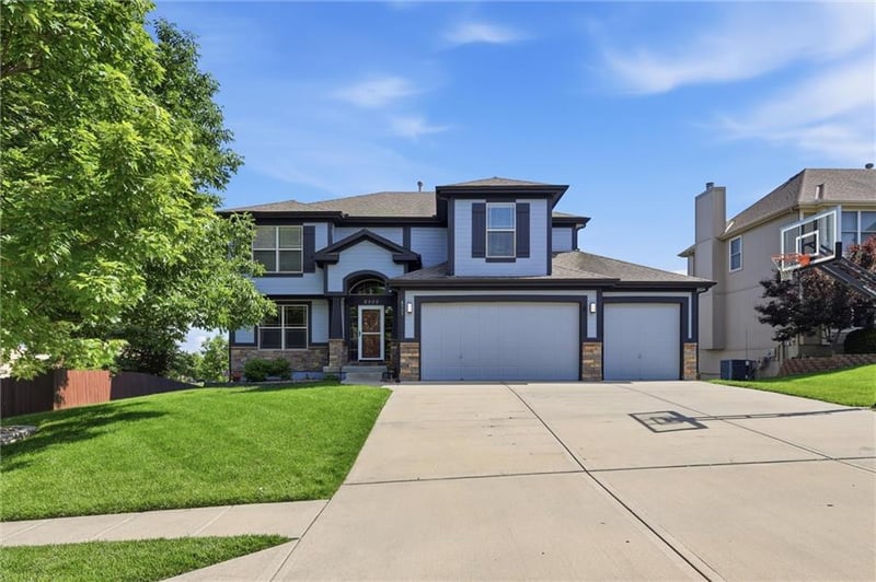 8505 102nd Ter, Kansas City, MO 64157