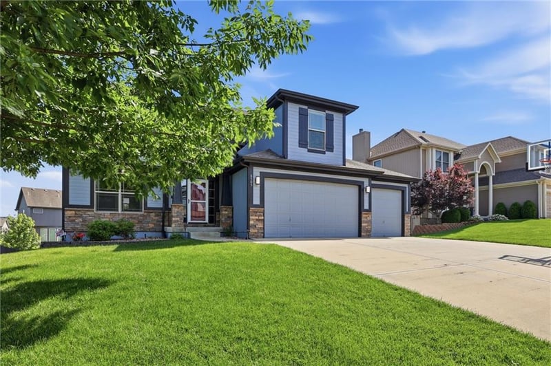 8505 102nd Ter, Kansas City, MO 64157