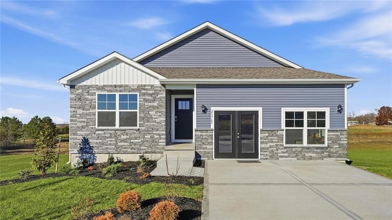 21765 Madison St, Spring Hill, KS 66083