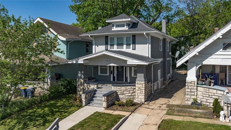 4008 College Ave, Kansas City, MO 64130