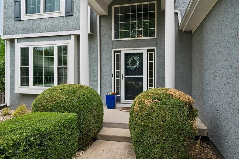 2524 12th Cir, Lee's Summit, MO 64081