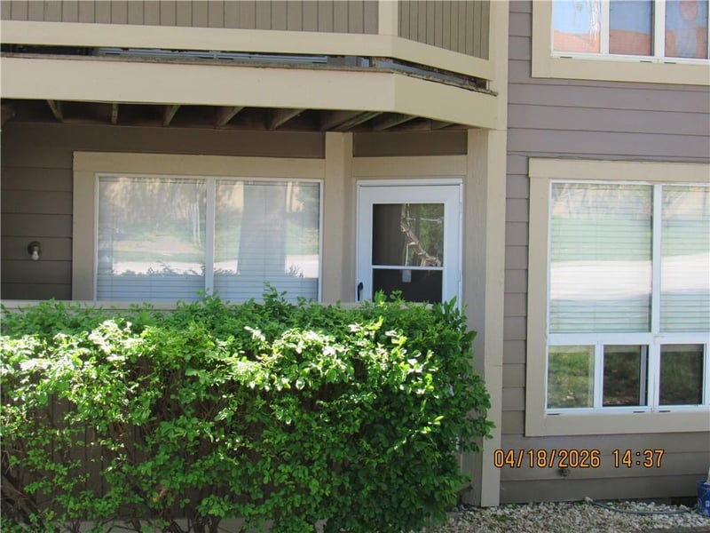 11130 Nieman Rd #101, Overland Park, KS 66210