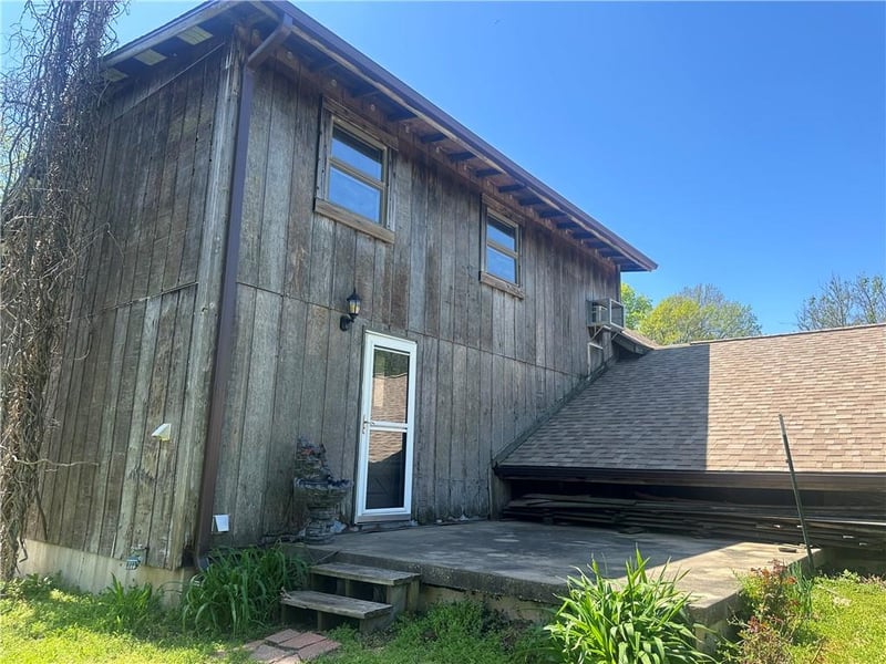 17 NE 465th Rd, Warrensburg, MO 64093