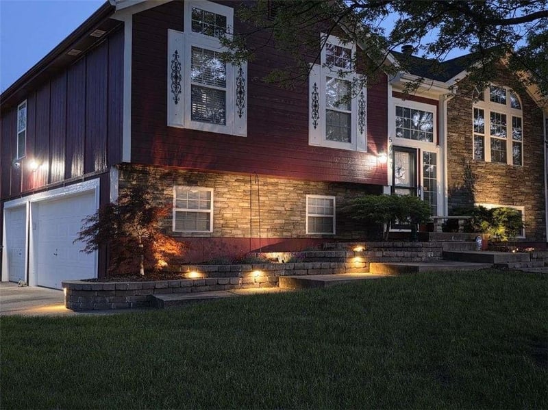 5007 Powell Ave, Blue Springs, MO 64015