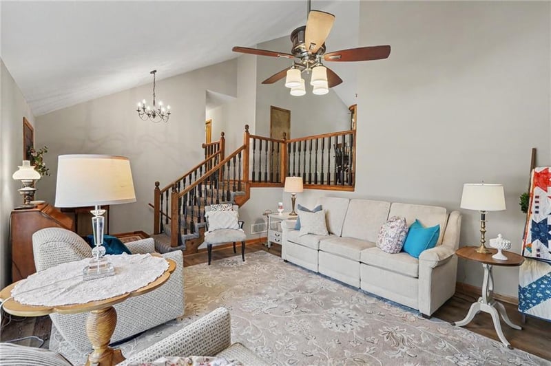 1445 Prairie Ct, Olathe, KS 66061