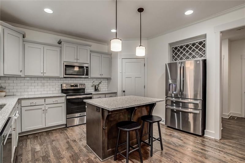 7370 Lamar Ave, Kansas City, MO 64152