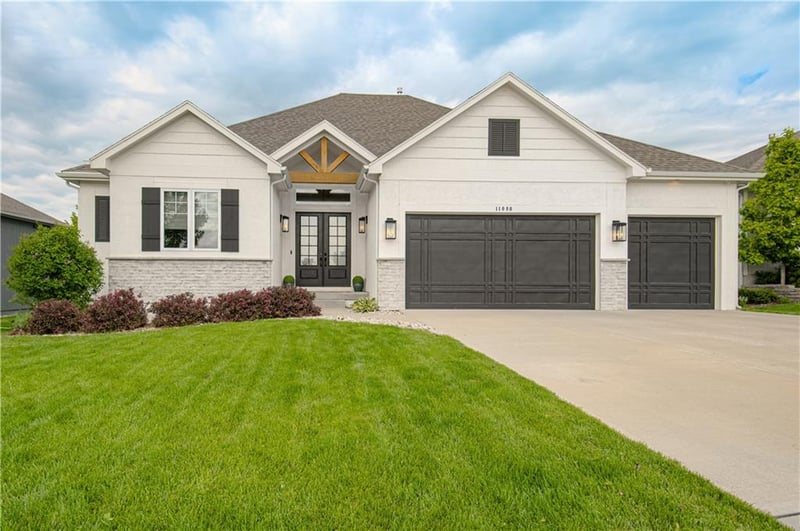 11080 Palisade St, Olathe, KS 66061