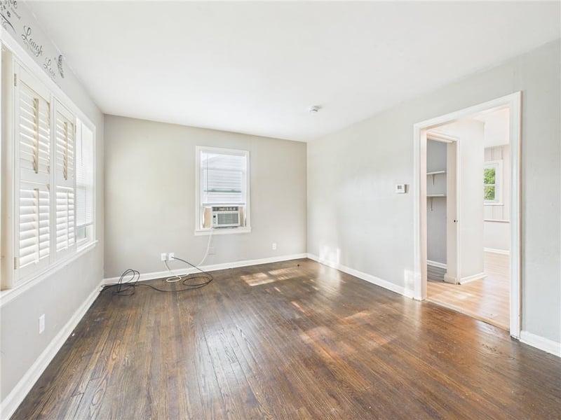 6149 Agnes Ave, Kansas City, MO 64130