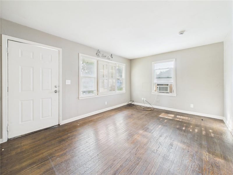 6149 Agnes Ave, Kansas City, MO 64130