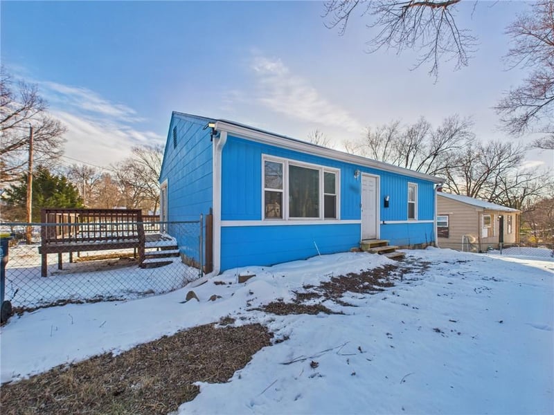 1603 82nd St, Kansas City, MO 64131