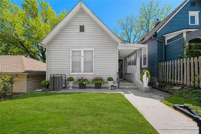 115 Brooklyn Ave, Kansas City, MO 64124