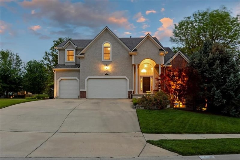 14961 Glen Eyrie St, Olathe, KS 66061
