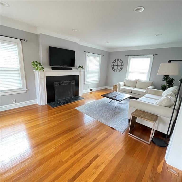 203 66th Ter, Kansas City, MO 64113