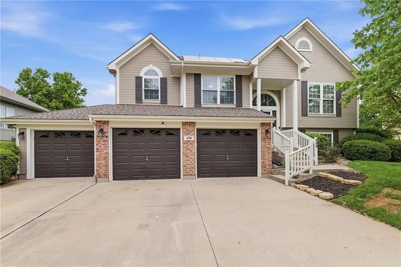 428 Seagull St, Lee's Summit, MO 64082