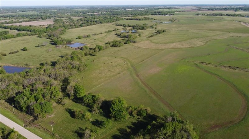 000 Delaware Rd, Elsmore, KS 66732