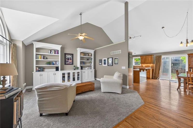 10722 Lane Ave, Kansas City, MO 64157