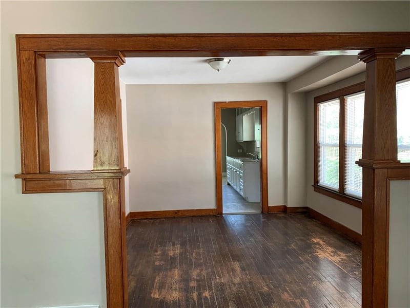 618 Hardy Ave, Independence, MO 64052