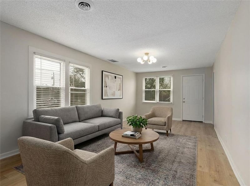 4437 Jackson Ave, Kansas City, MO 64117