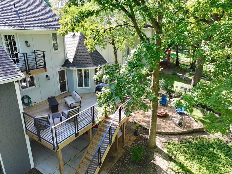 10908 W 120th St, Overland Park, KS 66213