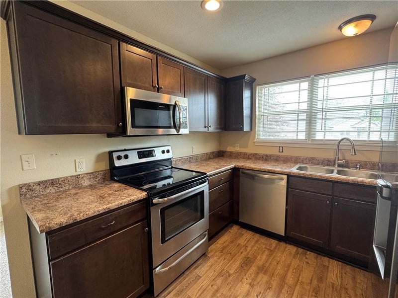 7841 Troup Ct, Kansas City, KS 66112