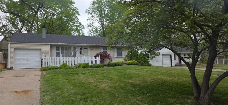 6800 76th Ter, Overland Park, KS 66204