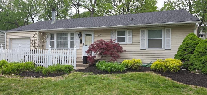 6800 76th Ter, Overland Park, KS 66204