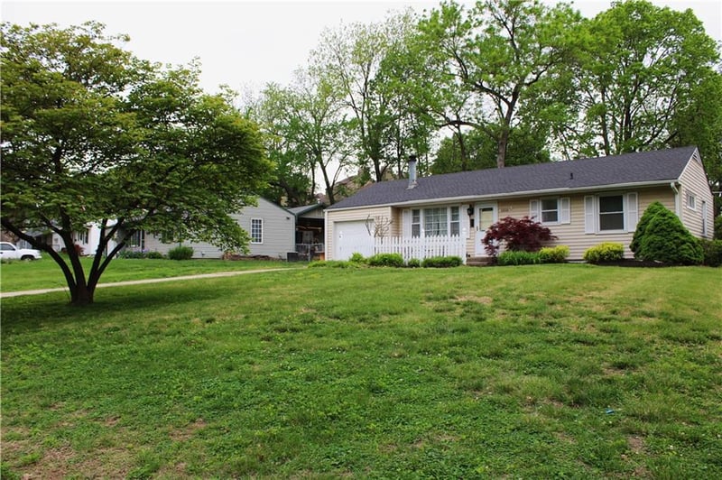 6800 76th Ter, Overland Park, KS 66204