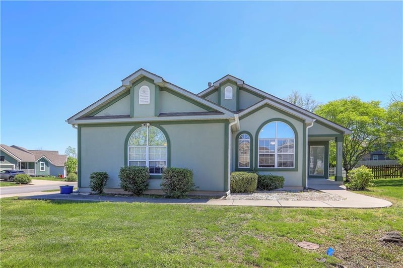 19619 7th Street Ct, Independence, MO 64056