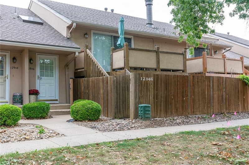 12946 110th St, Overland Park, KS 66210