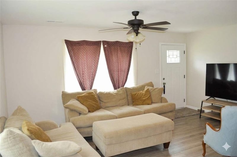 5149 Crest Dr, Kansas City, KS 66106