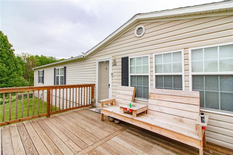 250 450th Rd, Warrensburg, MO 64093