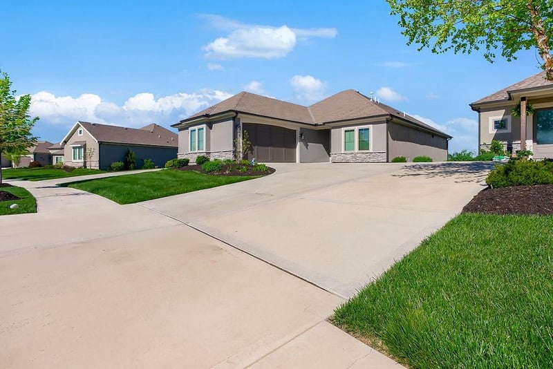 12928 Alden St, Olathe, KS 66062