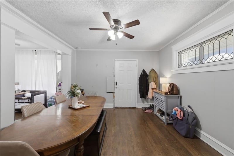 4239 Chestnut Ave, Kansas City, MO 64130