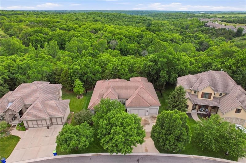 9714 Wild Rose Ln, Lenexa, KS 66227