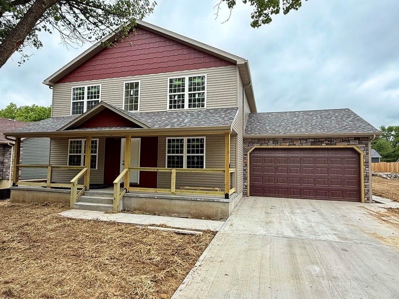 1807 Elm St, El Dorado Springs, MO 64744