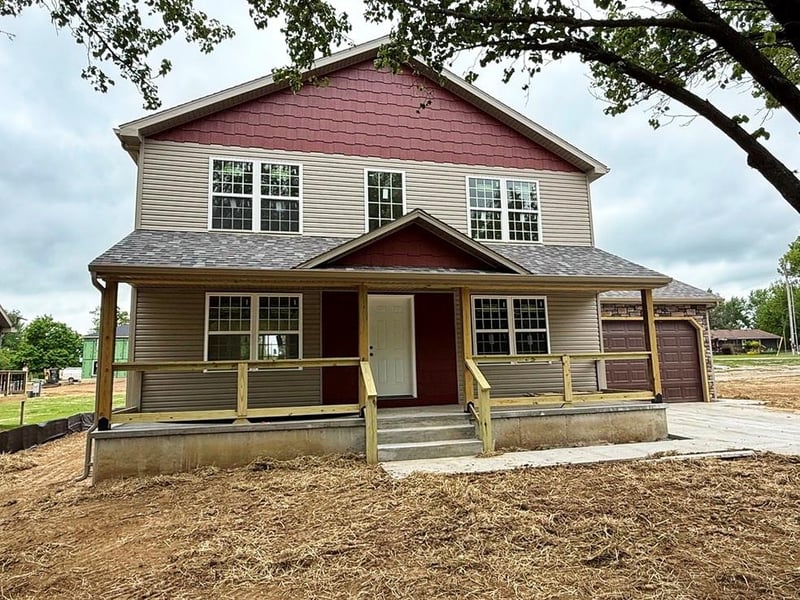1807 Elm St, El Dorado Springs, MO 64744